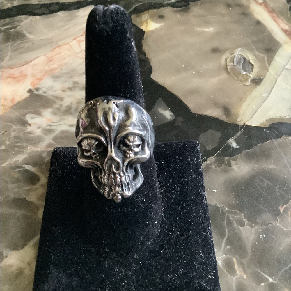 Vintage silver tone skull head ring skull eyes size 9